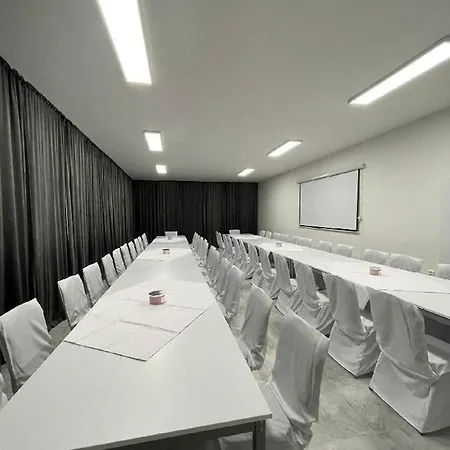 Apartment Riky Centrum Prestanov